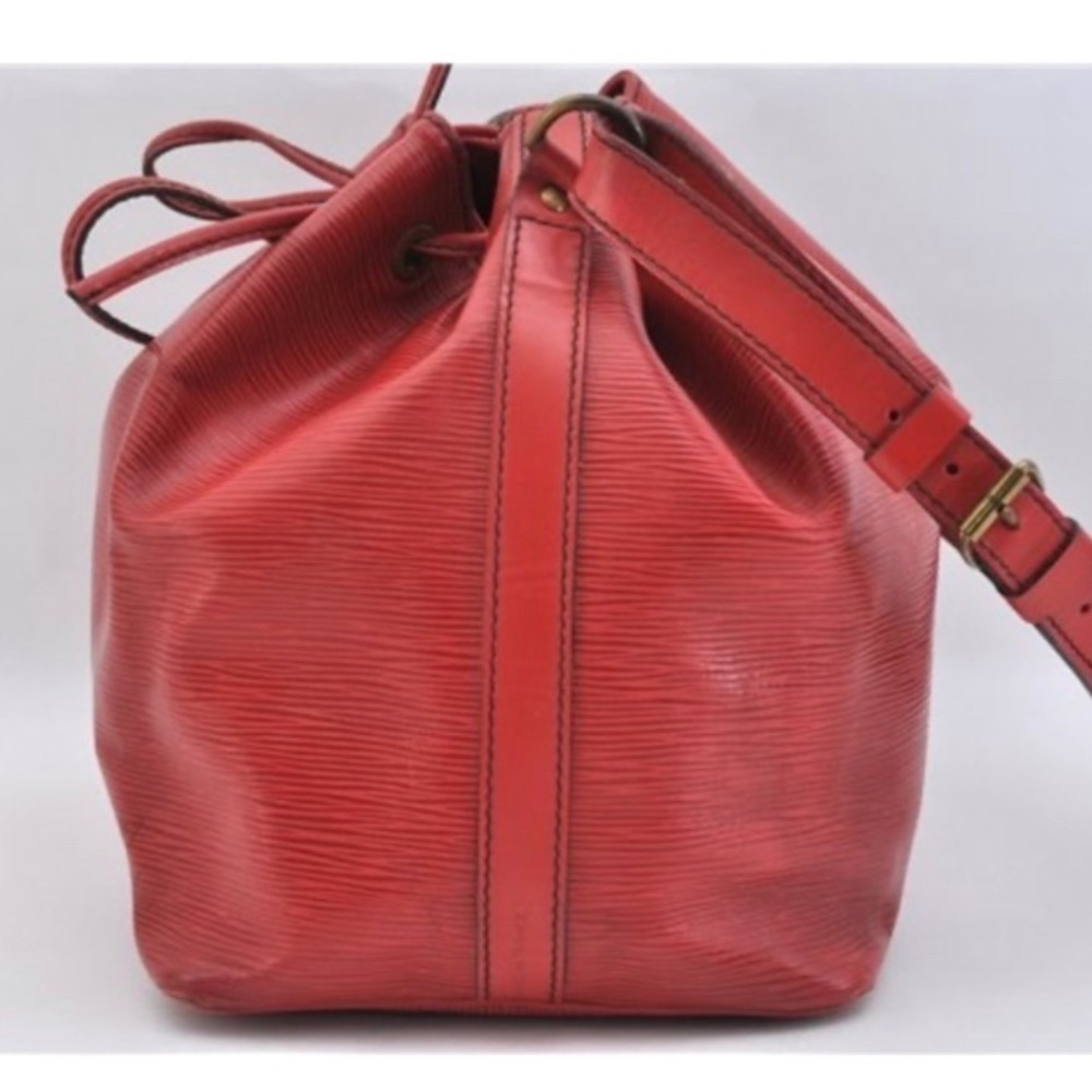 LOUIS Vuitton Petit Noe Red Epi Purse Drawstring Bucket Bag Rare LV Auth Vintage - Picture 8 of 11